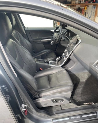 Volvo XC 60 cena 74900 przebieg: 179000, rok produkcji 2016 z Bardo małe 67